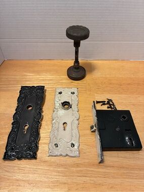 RHC Eulalia Door Knobs, Back plates, and Mortise Lock